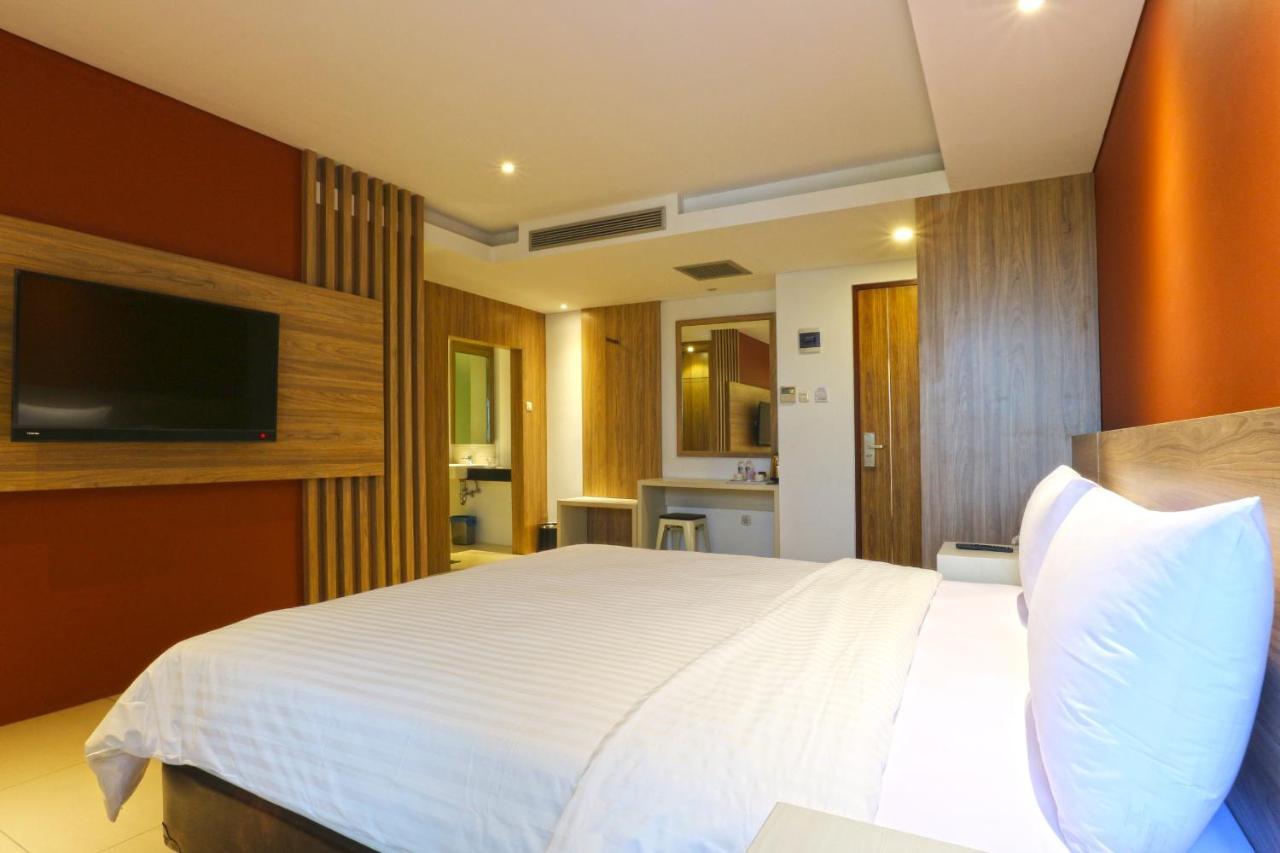 Kampioen Bed & Breakfast Bandung Exterior photo