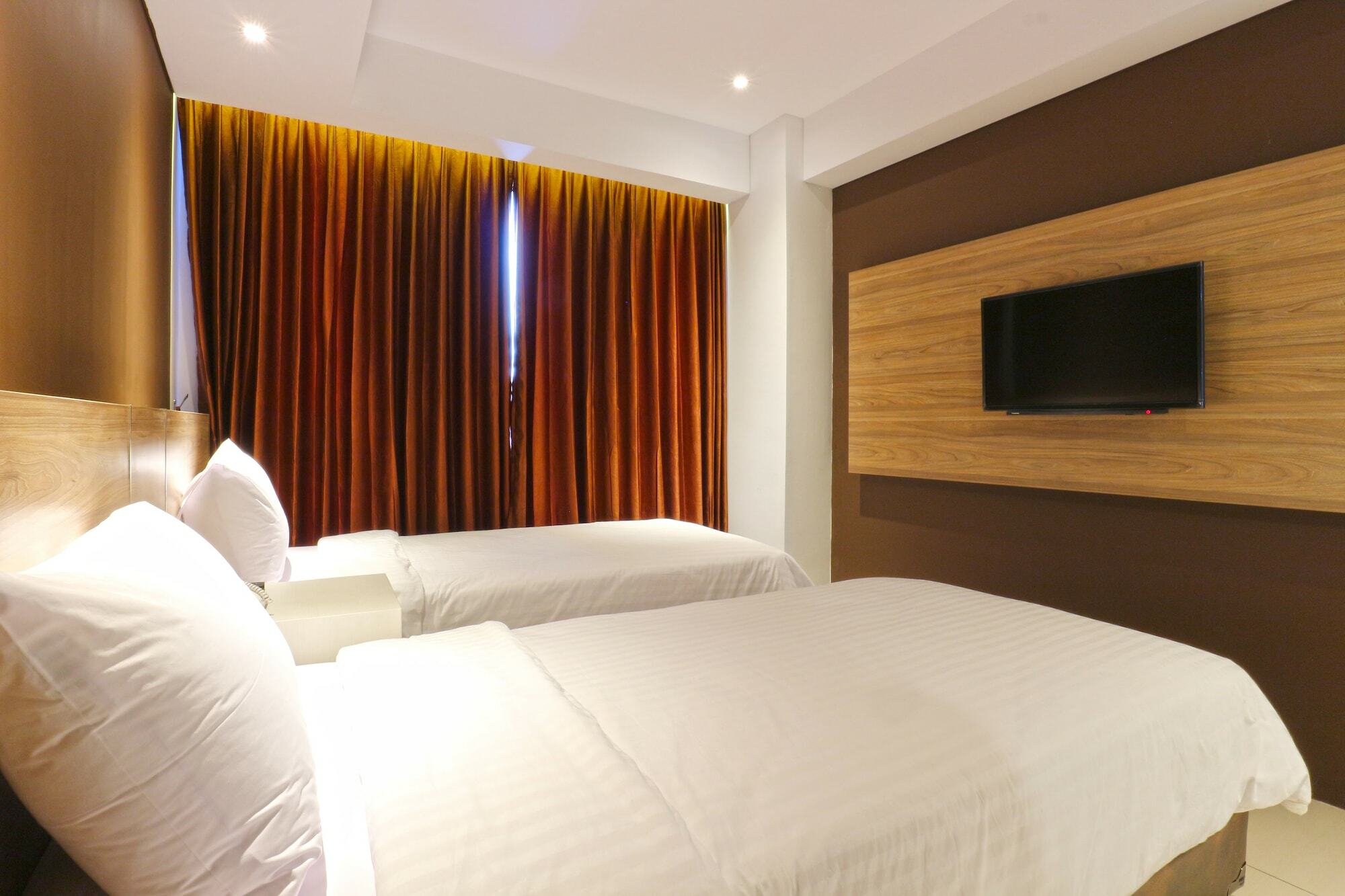 Kampioen Bed & Breakfast Bandung Exterior photo